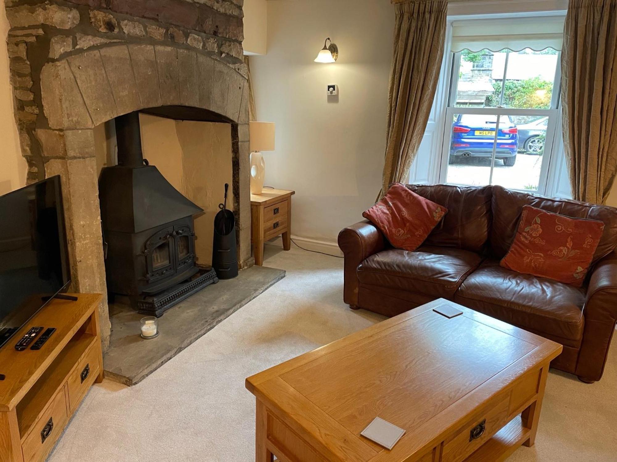 מלון גראסינגטון Ashfield House חדר תמונה The living room at The Old Post Office