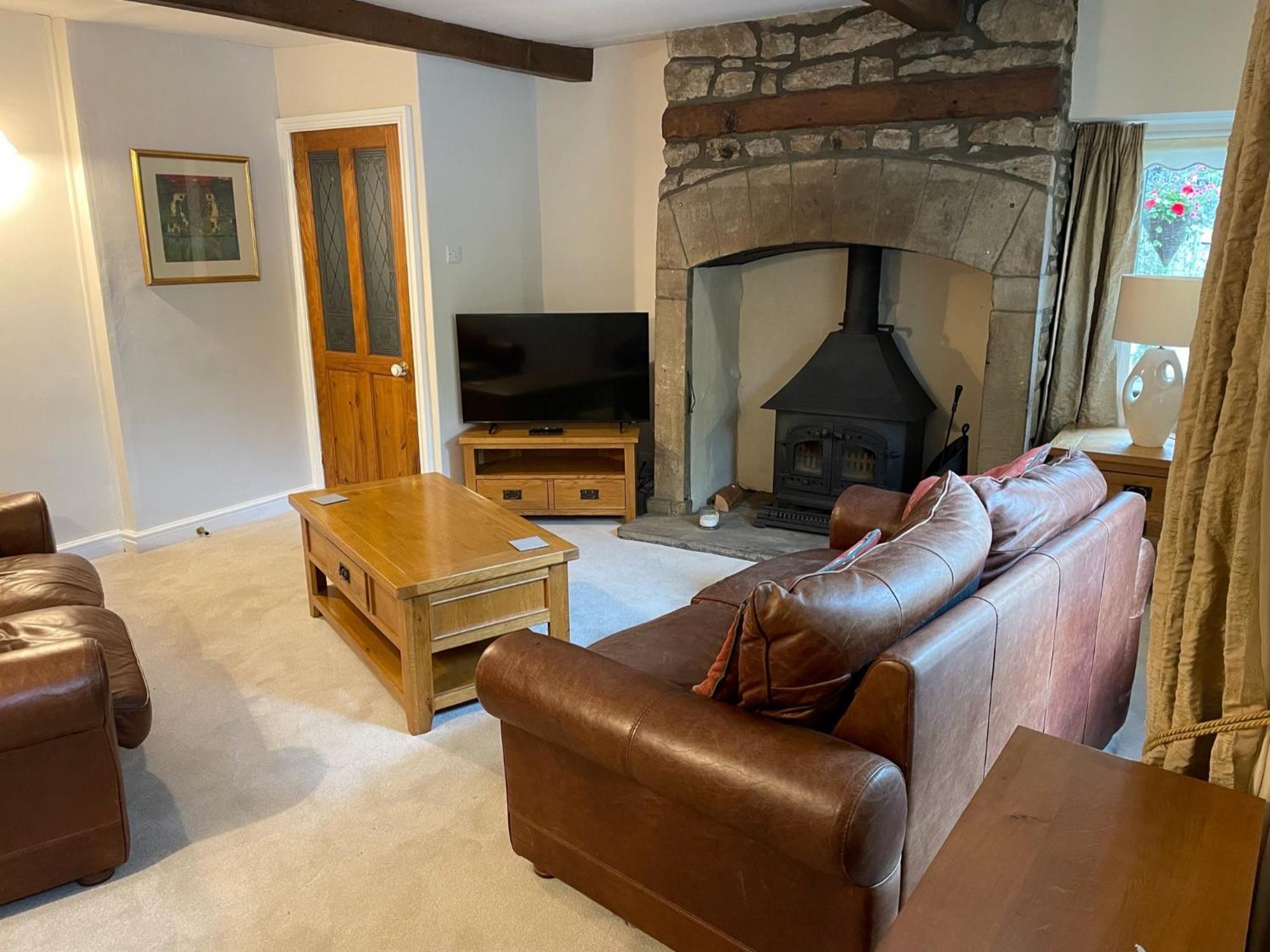 מלון גראסינגטון Ashfield House חדר תמונה The living room at The Old School House, 2019